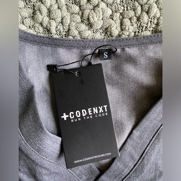 CodeNXT Shirt Women Large Gray Scrub Top One-Pocket Workwear Stretch Ladies NEW - Picture 2 of 3